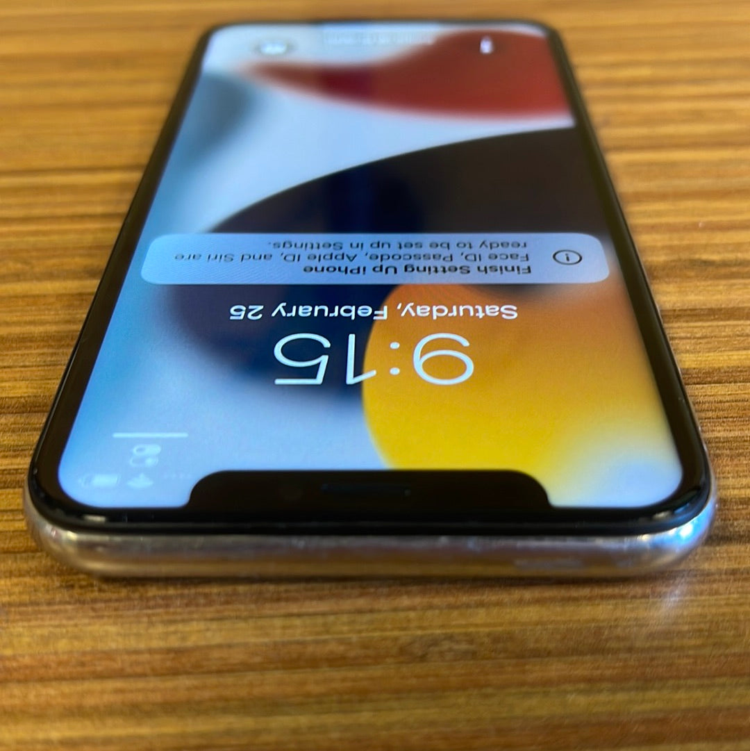 iPhone X Unlocked 64GB Silver - Grade A